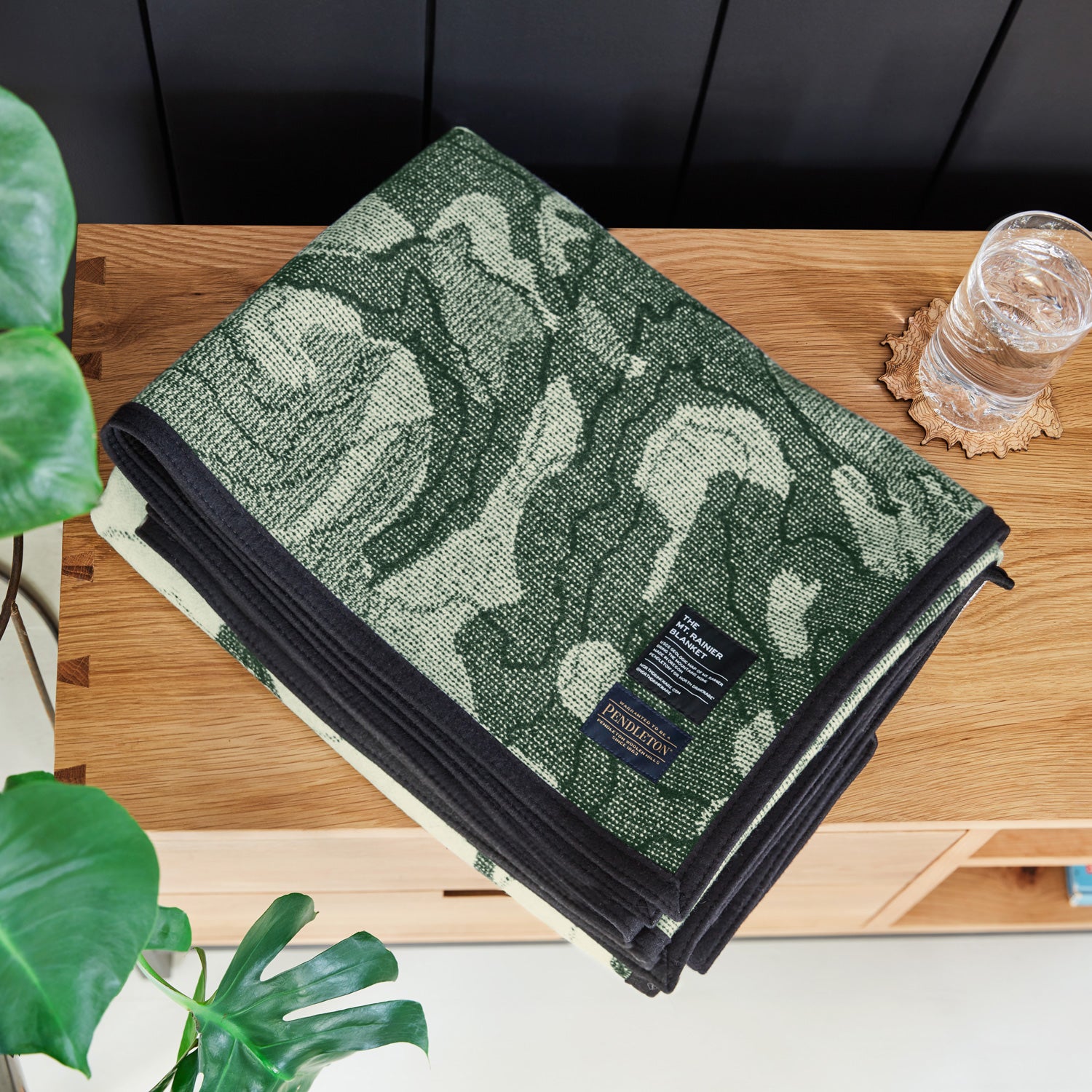 The Mt. Rainier Blanket Forest Green – Northdrinkware Japan