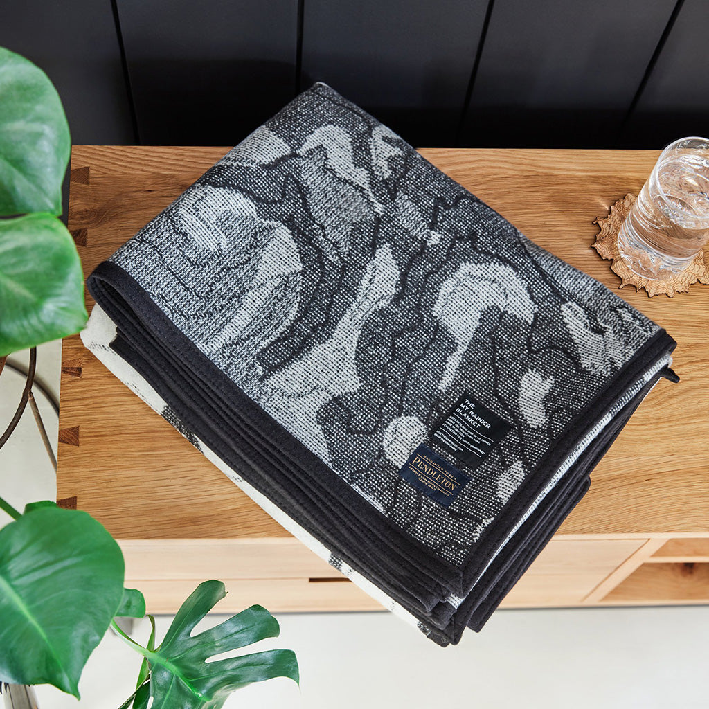 The Mt. Rainier Blanket – Northdrinkware Japan